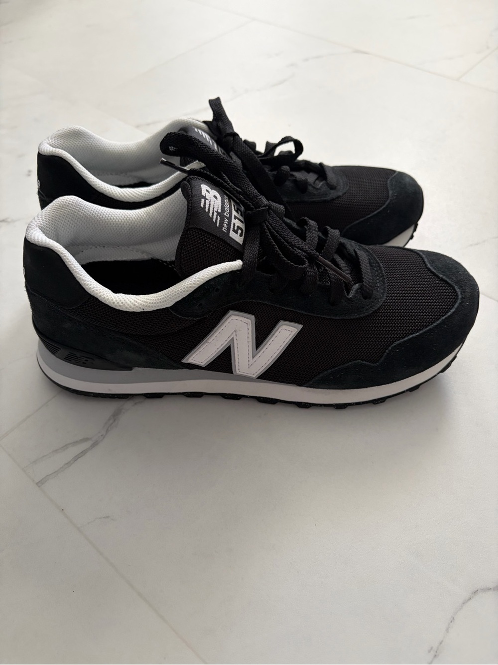 New Balance Men's Black & White 515 Classic Sneaker
